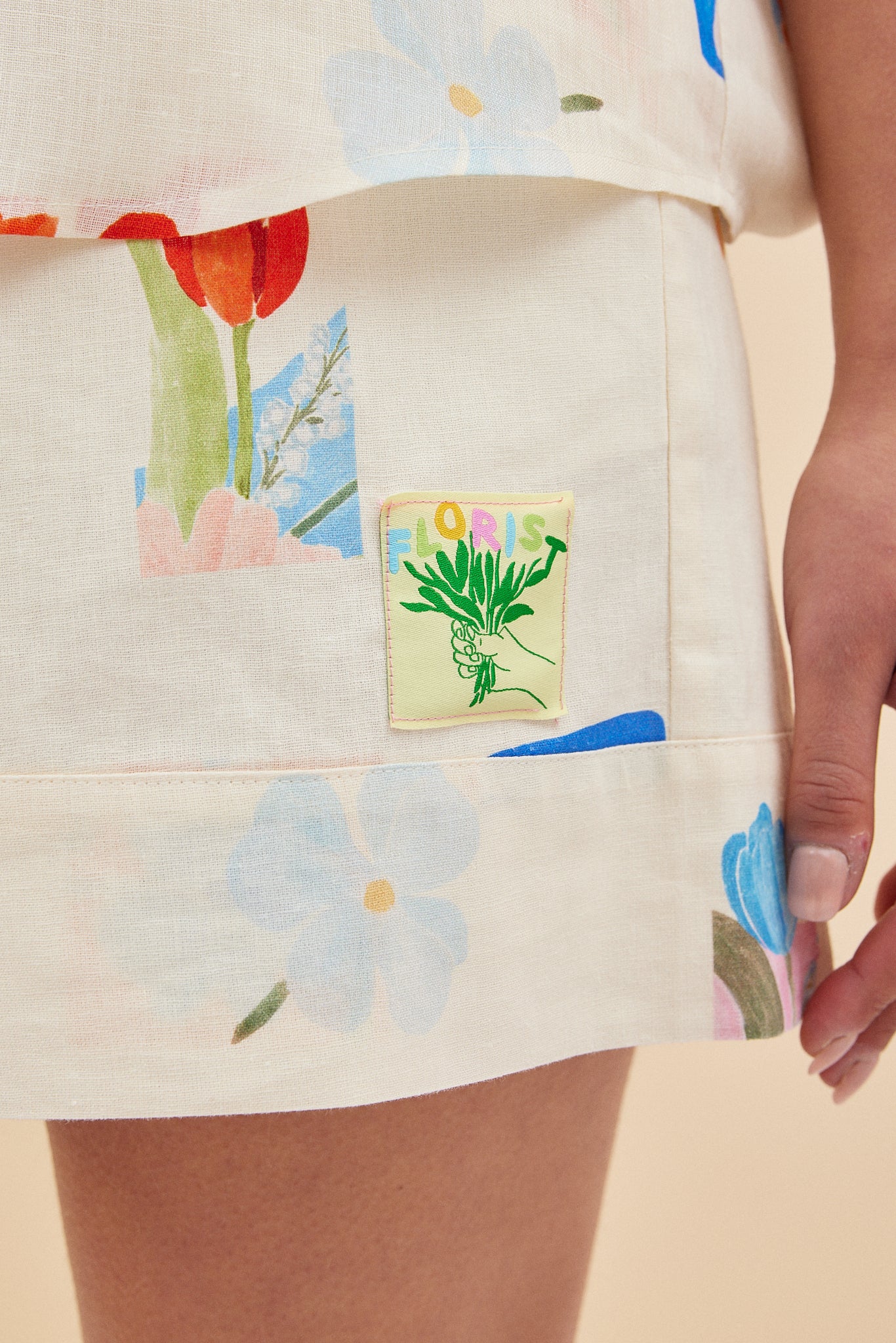 PATCHWORK SHORT - FLORAL PATCHES - Hercitys